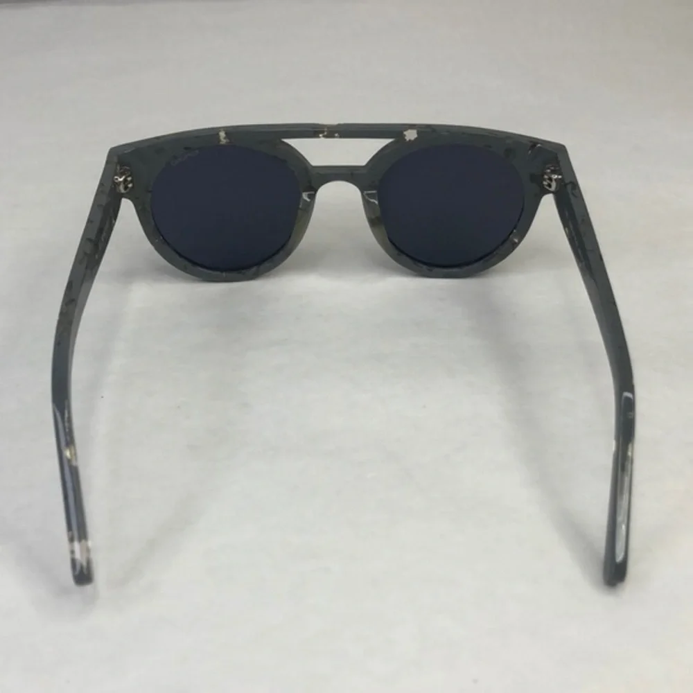 KOMONO Dreyfuss Concrete Sunglasses NEW grey gray UV400